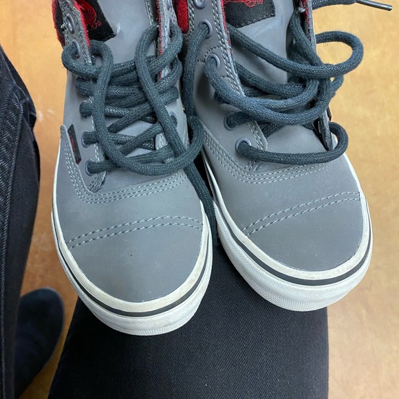 Boys Vans shoes size 13 - Picture 2 of 5